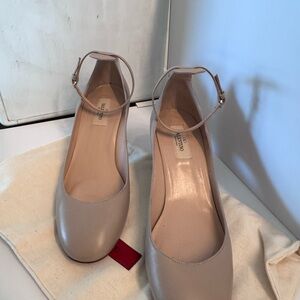 Valentino Women's Cream Ankle Strap Shoes / Pumps